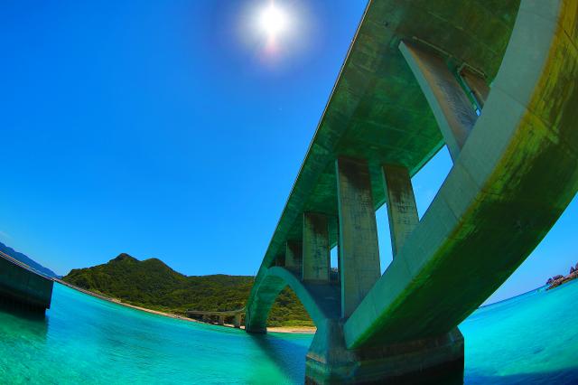 慶留間島 阿嘉島を繋ぐ阿嘉大橋 沖縄県座間味村 土木ウォッチング