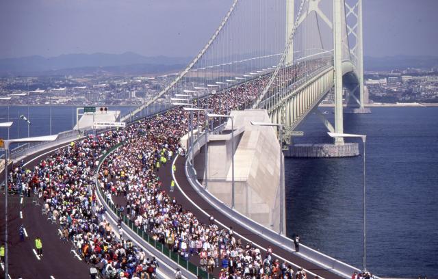 明石海峡大橋：開通前記念セレモニー （1998年4月5日)｜土木ウォッチング